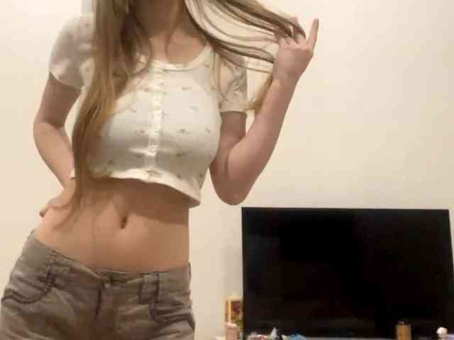 ClotildeBayley webcam