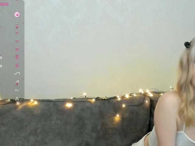 sofiahayes's BongaCams show and profile