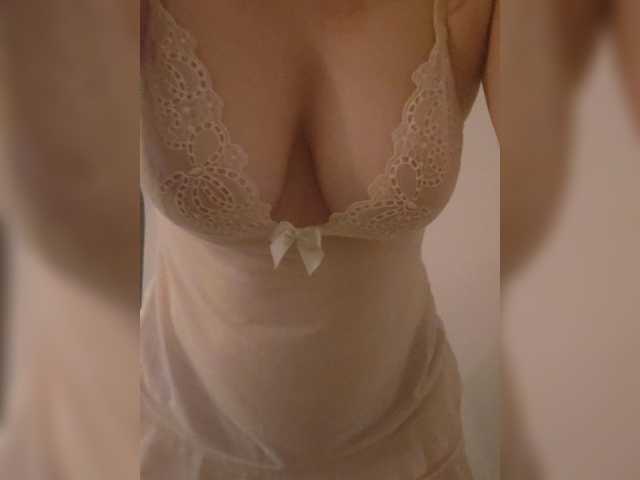 MissyDoll's BongaCams show and profile