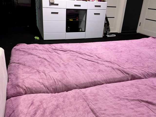 EmelinaCurrington's BongaCams show and profile