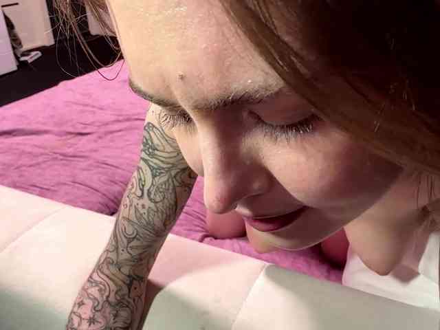 EmelinaCurrington webcam