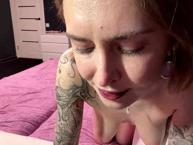 EmelinaCurrington webcam