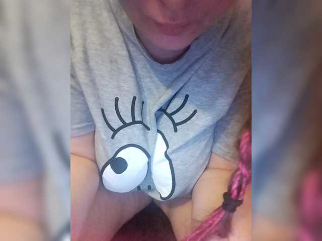 Dina4333's BongaCams show and profile