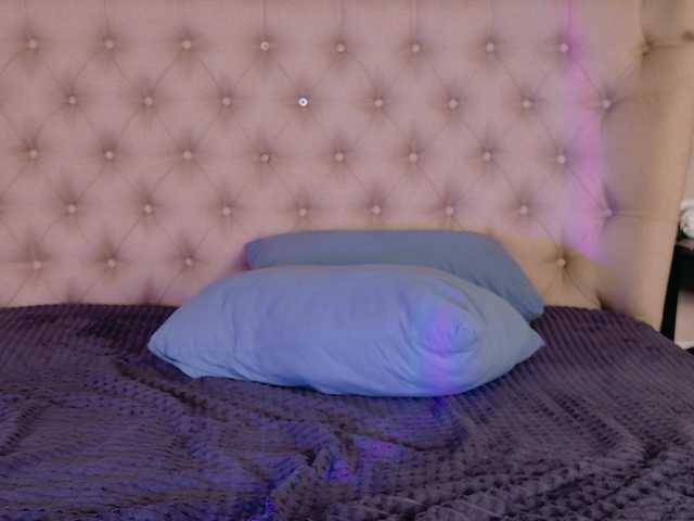 AlexaStain's BongaCams show and profile