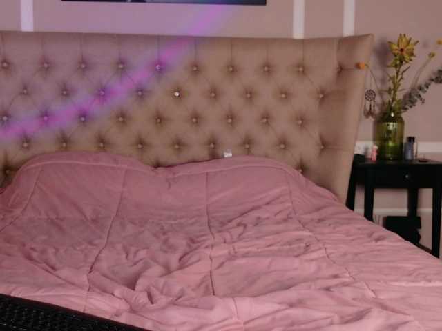 AlexaStain's BongaCams show and profile