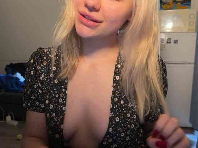 LeyliaLily webcam