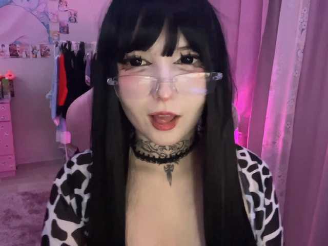 SavageAura's BongaCams show and profile