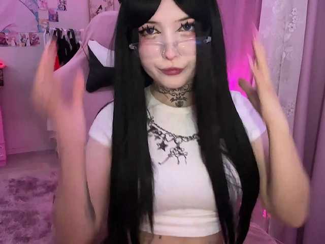 SavageAura's BongaCams show and profile