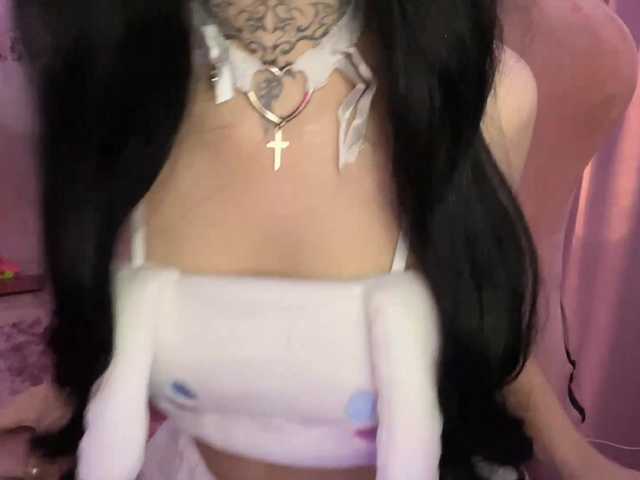 SavageAura's BongaCams show and profile