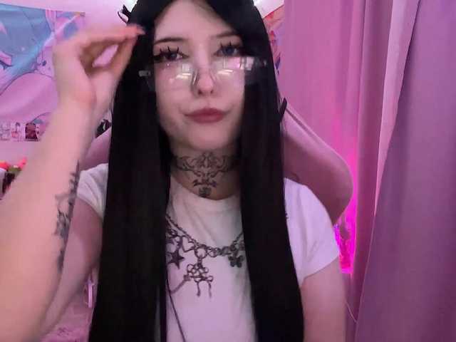 SavageAura's BongaCams show and profile