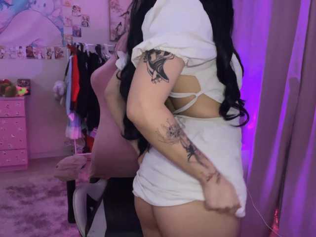 SavageAura's BongaCams show and profile