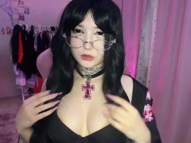 SavageAura's BongaCams show and profile