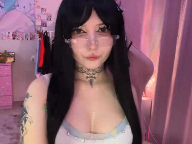 SavageAura's BongaCams show and profile