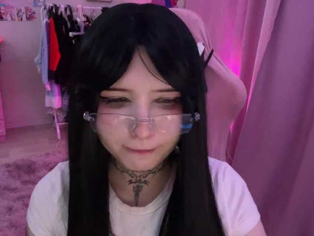 SavageAura's BongaCams show and profile