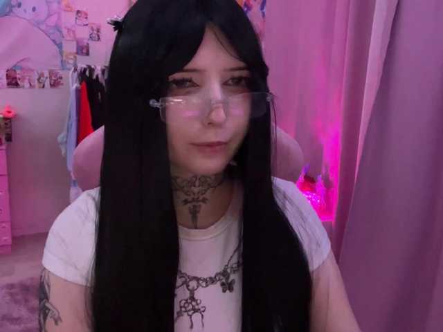 SavageAura's BongaCams show and profile