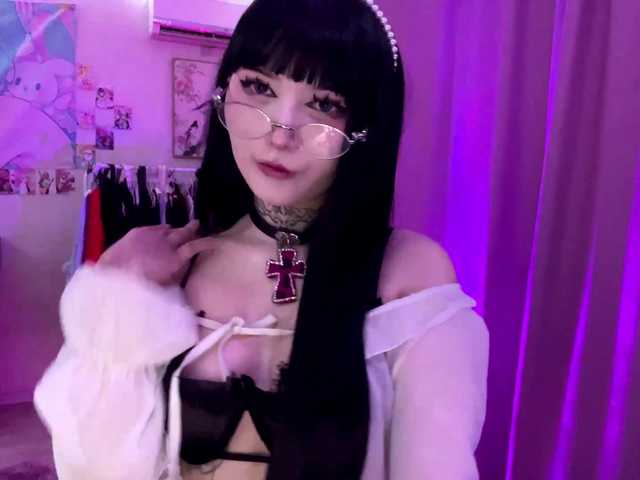 SavageAura's BongaCams show and profile