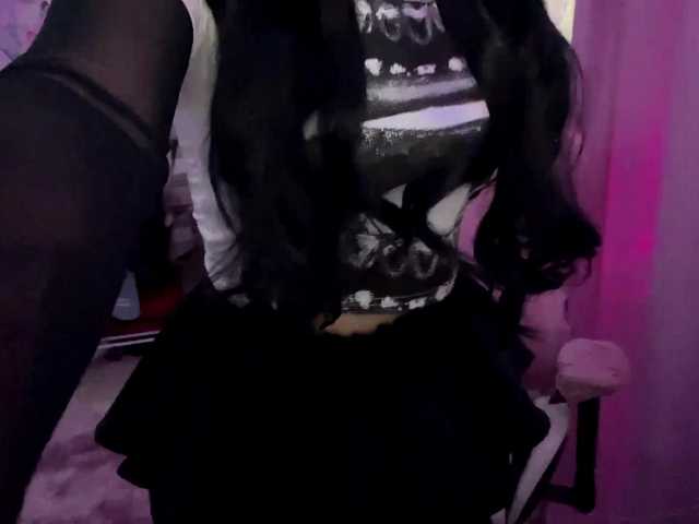 SavageAura's BongaCams show and profile