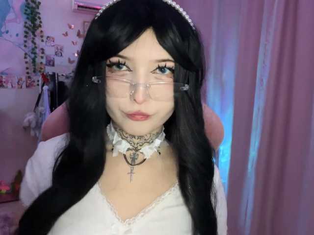 SavageAura's BongaCams show and profile