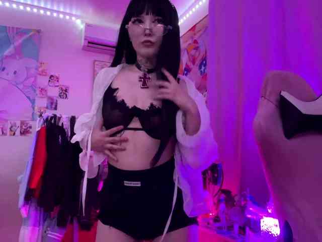 SavageAura Live Webcam on BongaCams