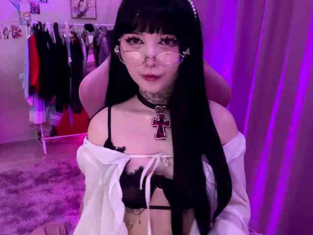 SavageAura Live Webcam on BongaCams