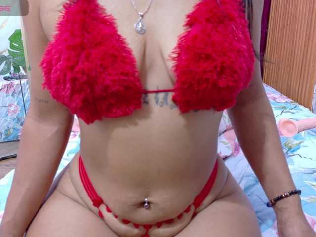 skinnyindiansluttt's BongaCams show and profile