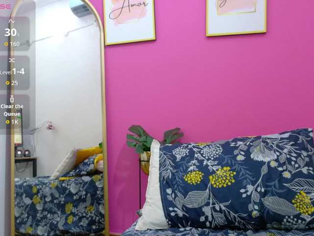 skinnyindiansluttt's BongaCams show and profile