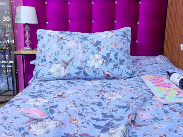 skinnyindianslut... Live Webcam on BongaCams