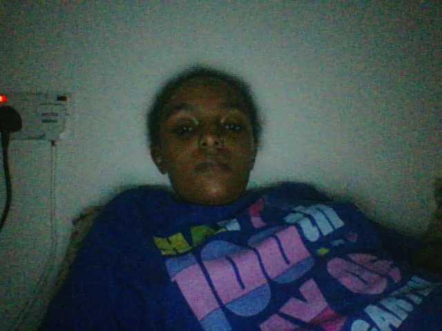 Sinfulpetite2's BongaCams show and profile