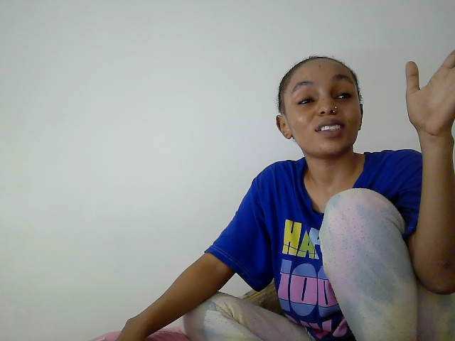 Sinfulpetite2's BongaCams show and profile