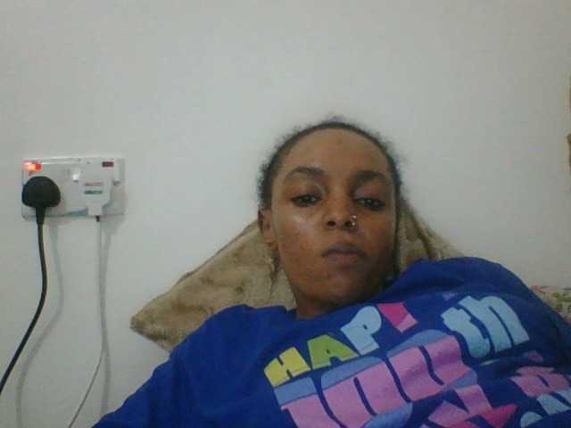 Sinfulpetite2's BongaCams show and profile