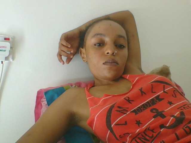 Sinfulpetite2's BongaCams show and profile