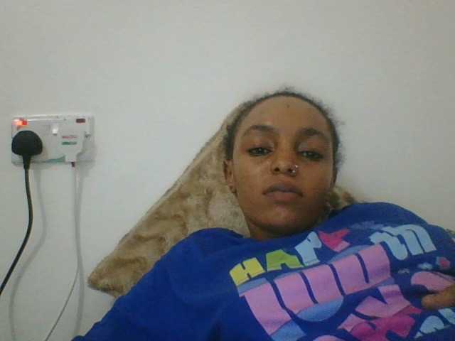 Sinfulpetite2's BongaCams show and profile