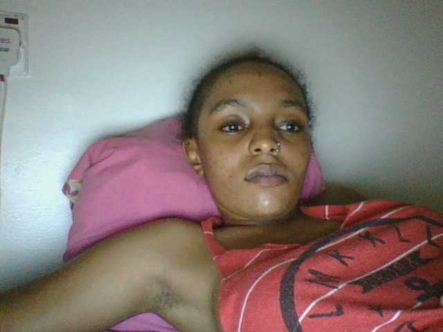 Sinfulpetite2's BongaCams show and profile