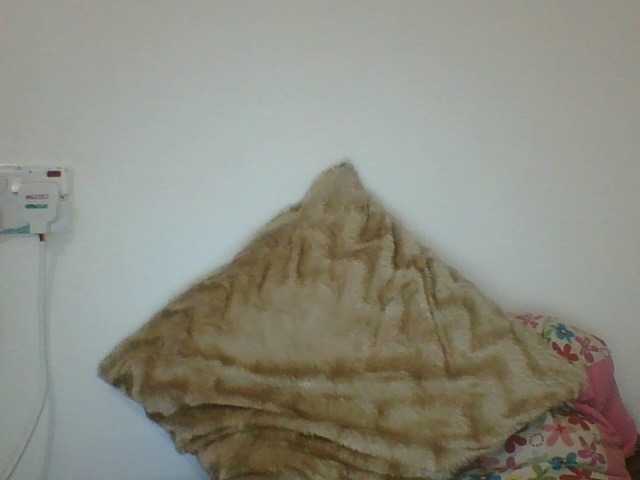 Sinfulpetite2's BongaCams show and profile