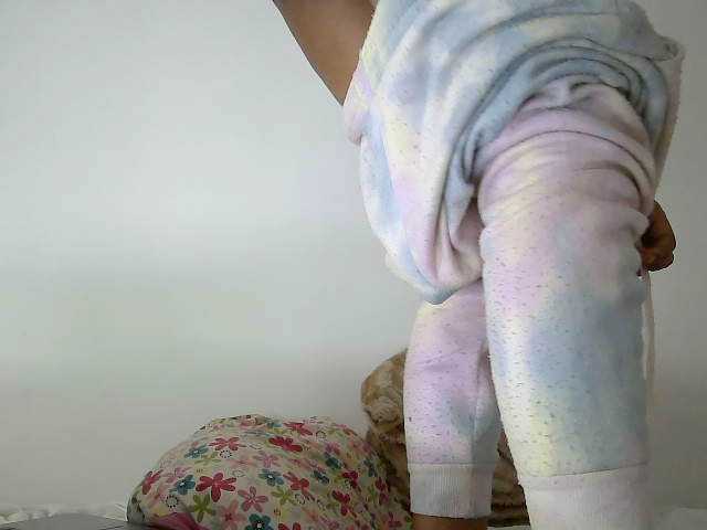 Sinfulpetite2's BongaCams show and profile