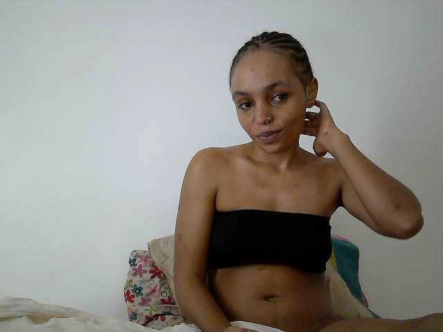 Sinfulpetite2's BongaCams show and profile