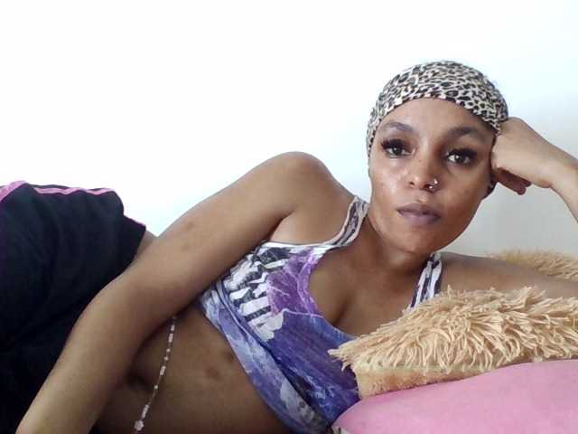 Sinfulpetite2's BongaCams show and profile