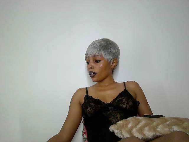 Sinfulpetite2 live cam profile