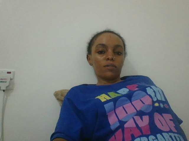 Sinfulpetite2's BongaCams show and profile