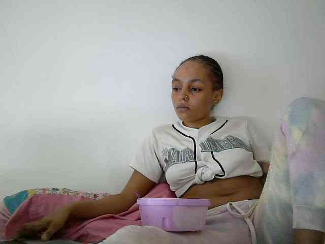 Sinfulpetite2 webcam