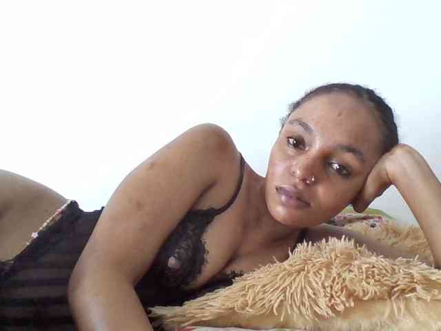 Sinfulpetite2 webcam