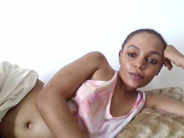 Sinfulpetite2 webcam