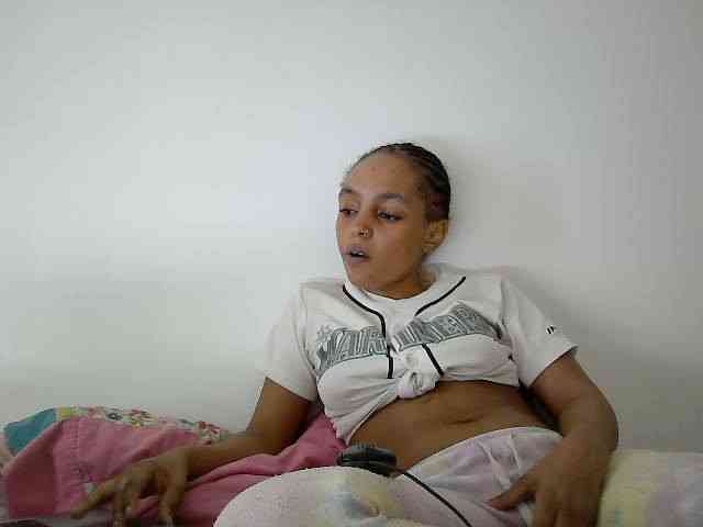 Sinfulpetite2 webcam