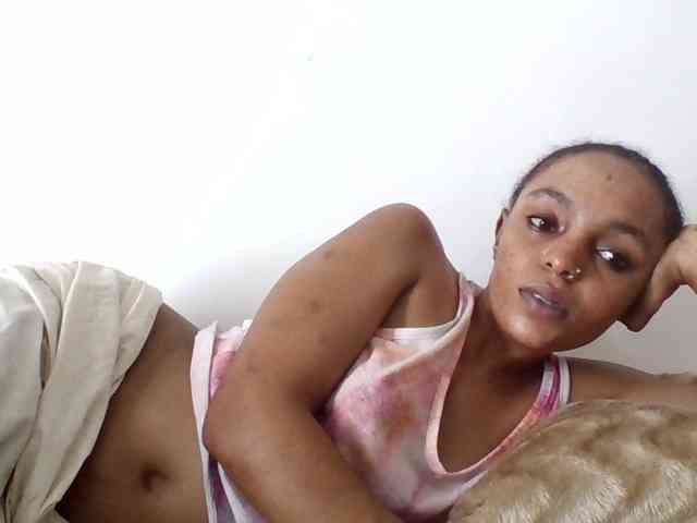 Sinfulpetite2 webcam