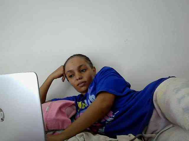 Sinfulpetite2 webcam