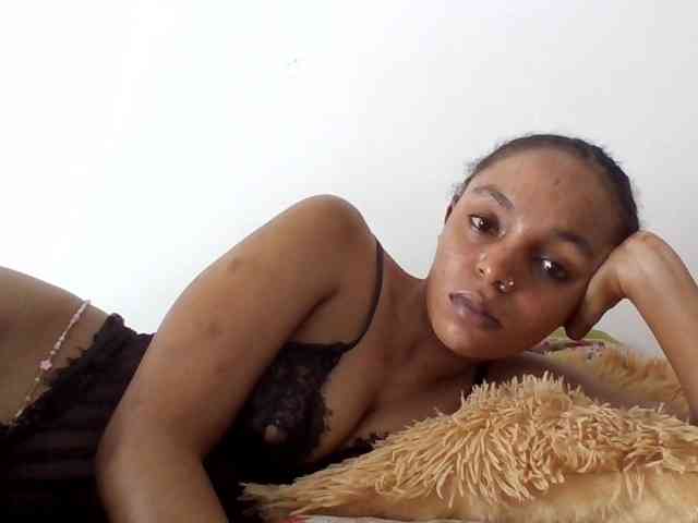 Sinfulpetite2 webcam