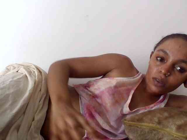 Sinfulpetite2 webcam