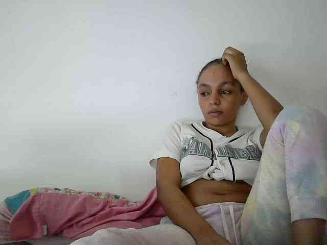 Sinfulpetite2 webcam