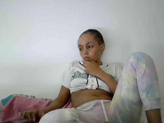 Sinfulpetite2 webcam