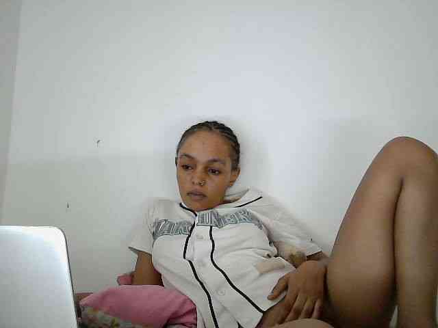 Sinfulpetite2 webcam